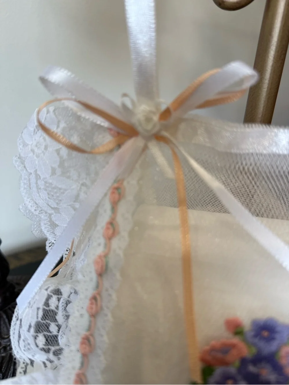 💐 Hand Crafted White and Pink Lace Hand Towel & Spare Toilet Paper Sachet 💐